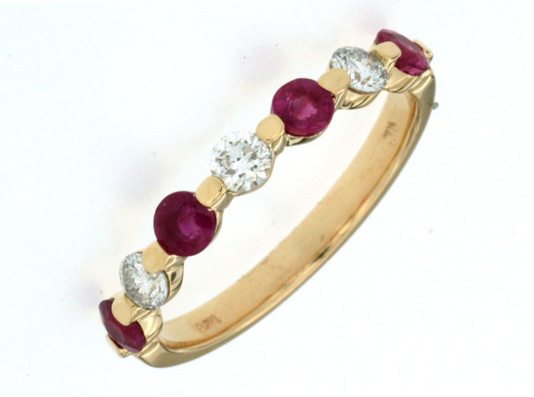 RUBY & DIAMOND RING