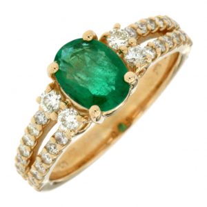 EMERALD & DIAMOND RING