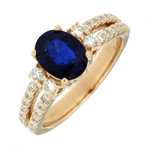 SAPPHIRE & DIAMOND RING