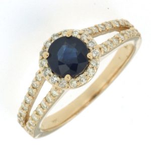 SAPPHIRE & DIAMOND RING