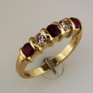 RUBY & DIAMOND RING