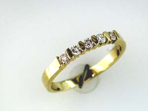 DIAMOND WEDDING RING