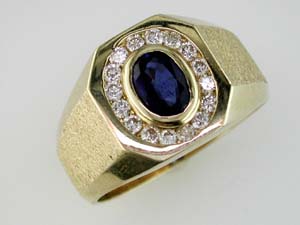 MEN’S SAPPHIRE & DIAMOND RING