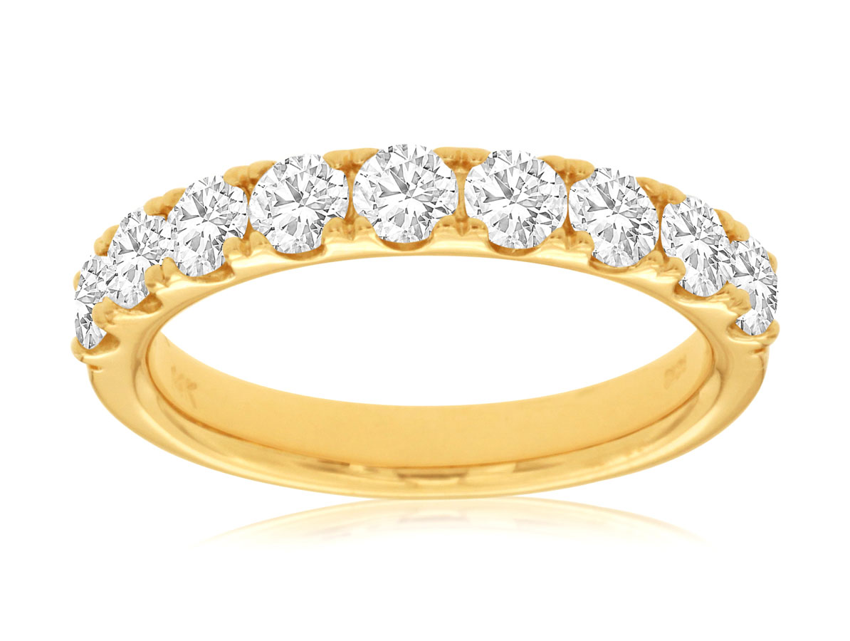 LADIES' DIAMOND RING