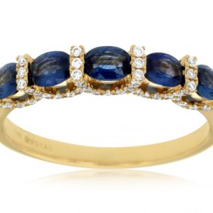 SAPPHIRE & DIAMOND RING