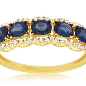 SAPPHIRE & DIAMOND RING