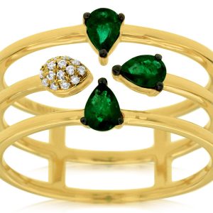 EMERALD & DIAMOND RING
