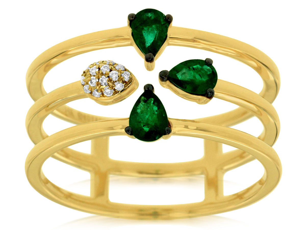 EMERALD & DIAMOND RING