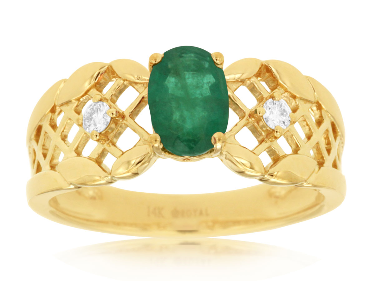 EMERALD & DIAMOND RING