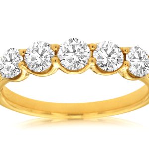 DIAMOND WEDDING BAND