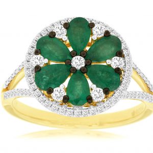 EMERALD & DIAMOND RING