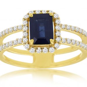 SAPPHIRE & DIAMOND RING