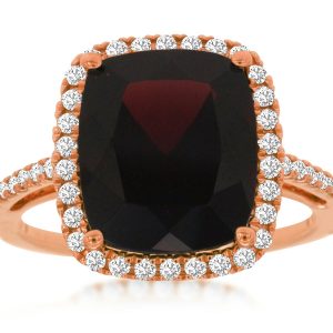 GARNET & DIAMOND RING
