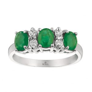 EMERALD & DIAMOND RING