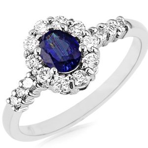 SAPPHIRE & DIAMOND RING