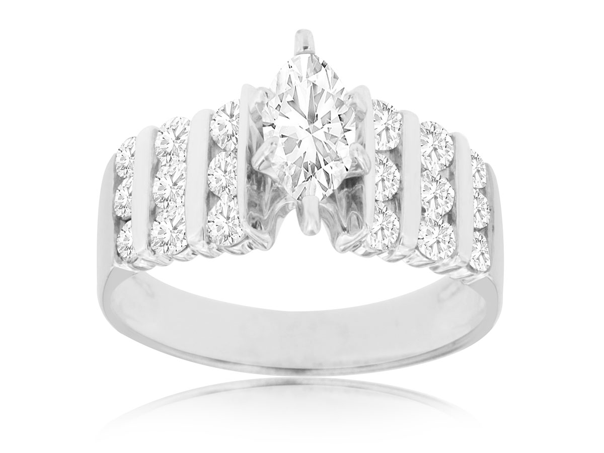 DIAMOND ENGAGEMENT RING