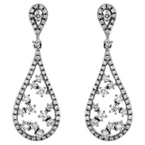 DIAMOND EARRING
