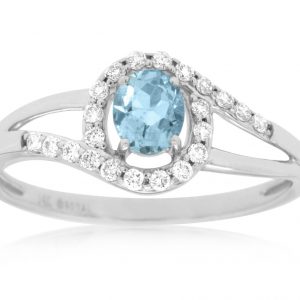 AQUAMARINE & DIAMOND RING