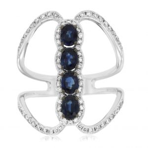 SAPPHIRE & DIAMOND RING