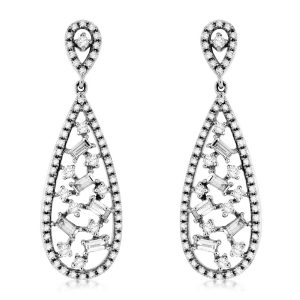 DIAMOND EARRING