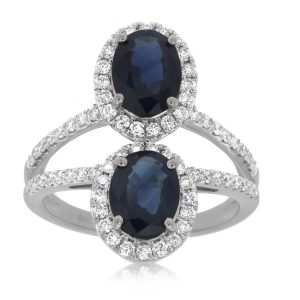 SAPPHIRE & DIAMOND RING