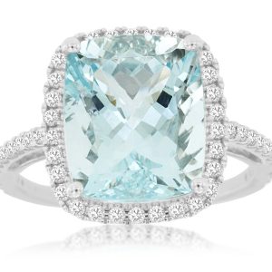 AQUAMARINE & DIAMOND RING