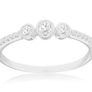DIAMOND ENGAGEMENT RING