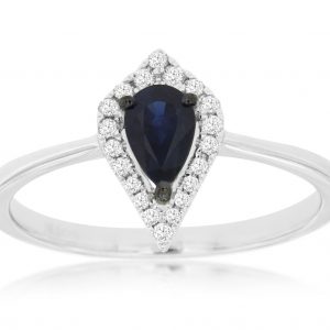 SAPPHIRE & DIAMOND RING