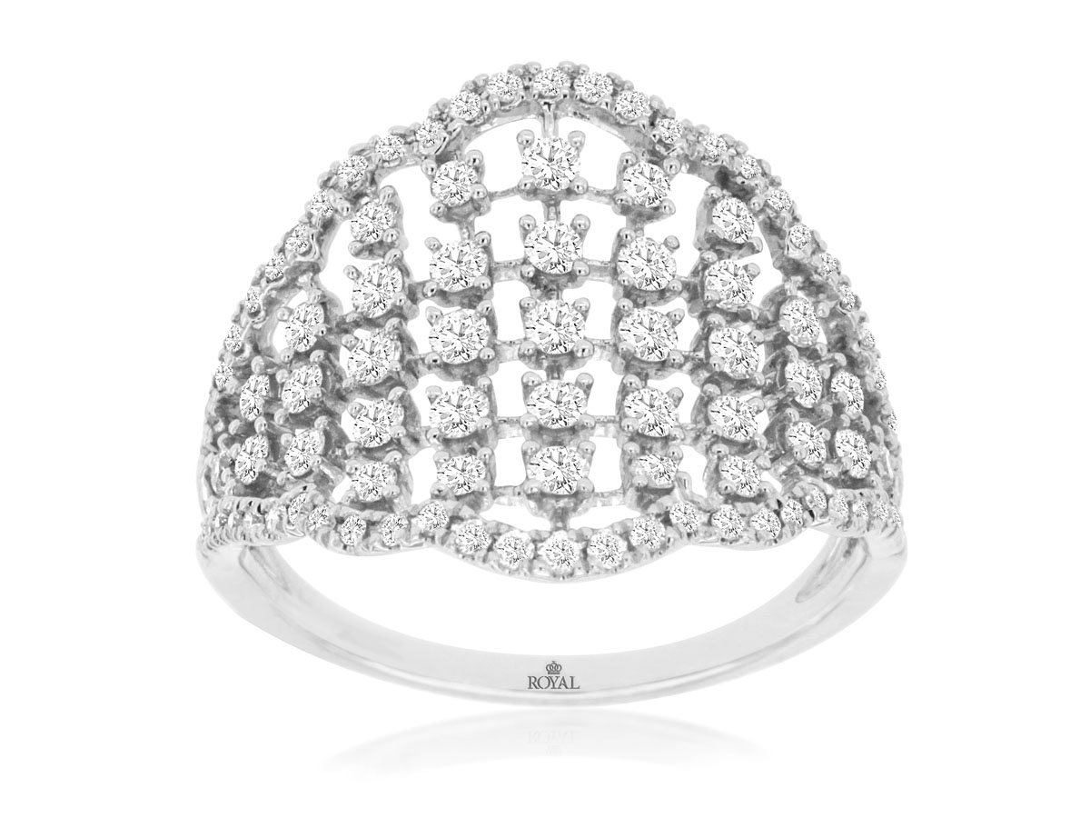 LADIES' DIAMOND RING
