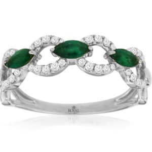 EMERALD & DIAMOND RING