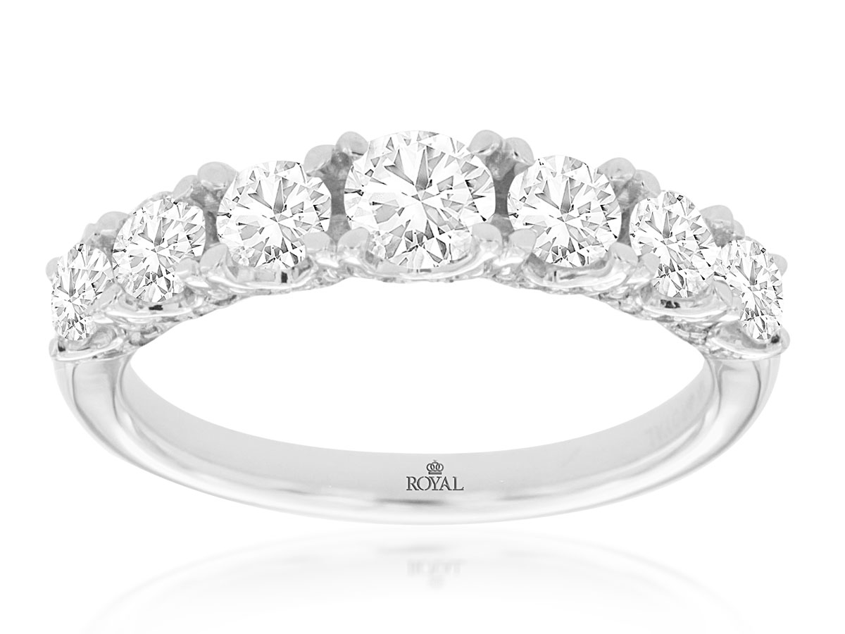 DIAMOND WEDDING BAND