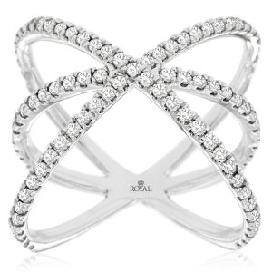LADIES’ DIAMOND RING