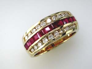 RUBY & DIAMOND RING