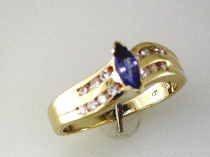 TANZANITE & DIAMOND RING