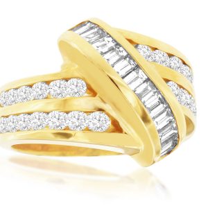 DIAMOND RING