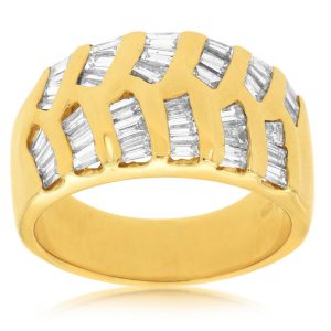 DIAMOND RING