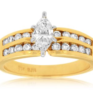 DIAMOND ENGAGEMENT RING