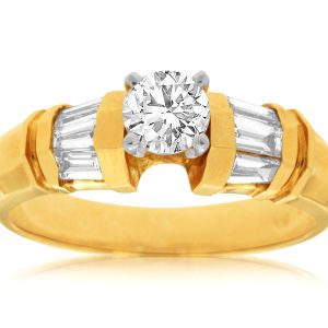 DIAMOND ENGAGEMENT RING