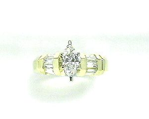 DIAMOND ENGAGEMENT RING