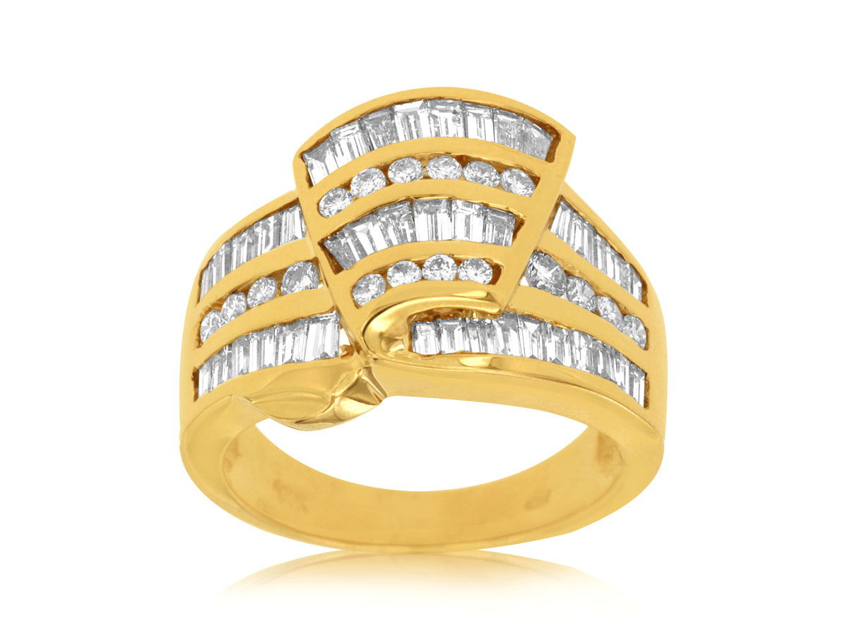 DIAMOND RING