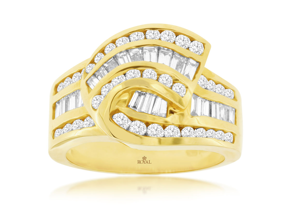 DIAMOND RING