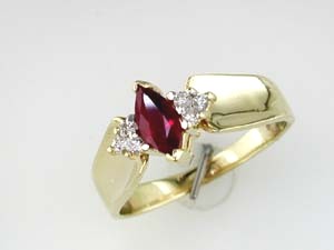 RUBY & DIAMOND RING