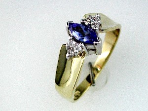 TANZANITE & DIAMOND RING