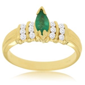EMERALD & DIAMOND RING
