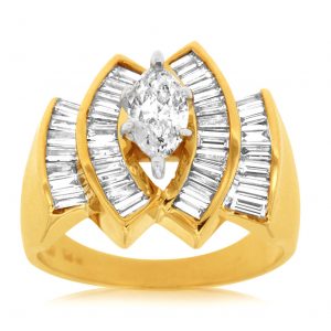 DIAMOND ENGAGEMENT RING
