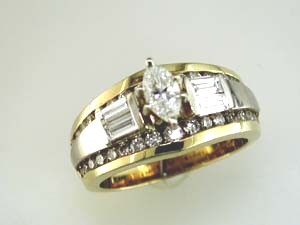 DIAMOND ENGAGEMENT RING