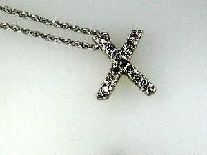 INITIAL DIAMOND PENDANT X