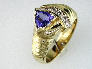 TANZANITE & DIAMOND RING