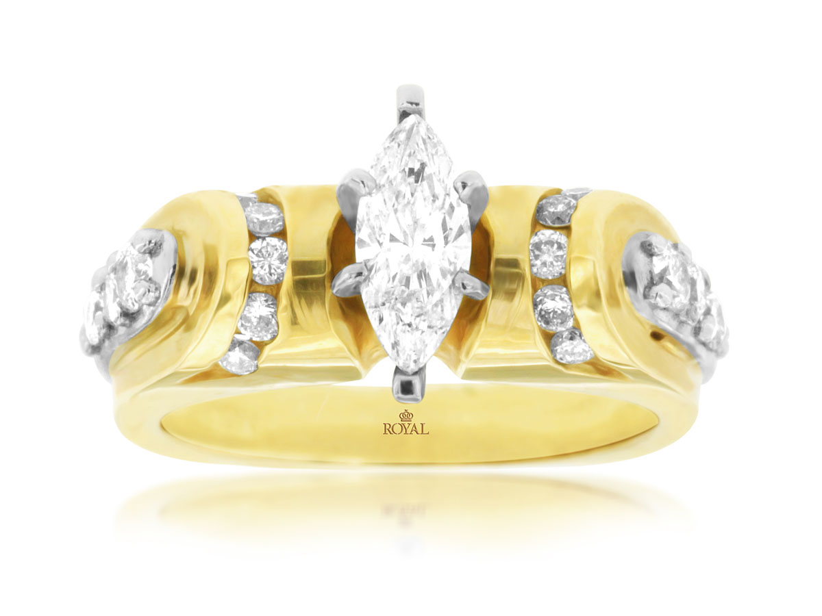 DIAMOND ENGAGEMENT RING