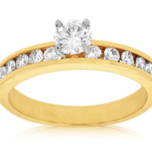 DIAMOND ENGAGEMENT RING
